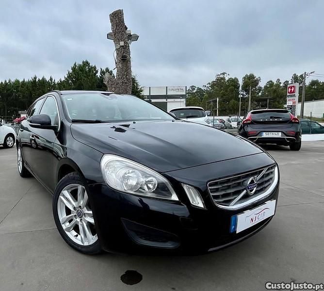 Preto Usado 2012 Volvo V60 Drive Kinetic Carrinha | € 11.900 (Preço justo) - Imagem 1/1