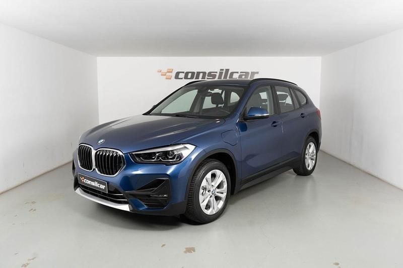 Azul Usado 2021 BMW X1 SUV | € 25.980 (Bom preço) - Imagem 1/4
