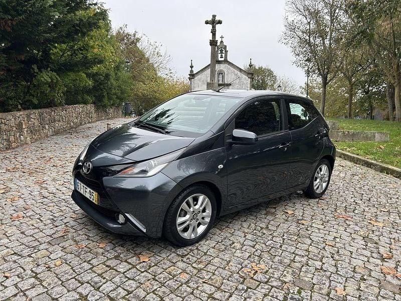 Usado 2017 Toyota Aygo Citadino | € 11.490 - Imagem 1/4