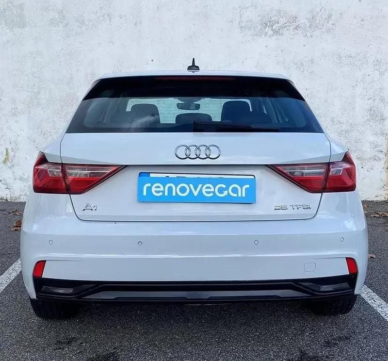 Usado Audi A1 Sportback Advanced 95 HP (69 kW) 2022 Branco Citadino