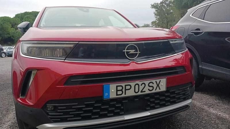 Usado Opel Mokka 100 kW (136 HP) 2023 Vermelho SUV