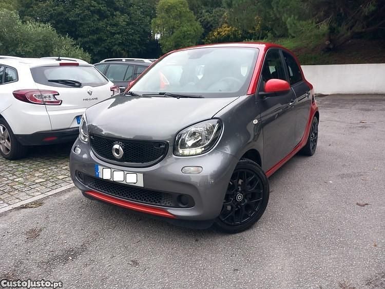 Cinza Usado 2016 Smart ForFour Edition #1 Citadino | € 9.250 - Imagem 1/1