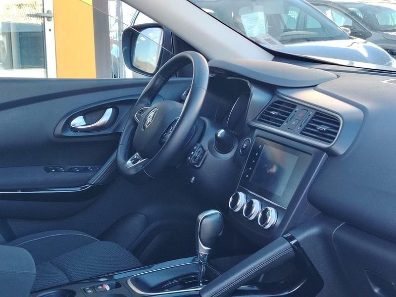 Usado Renault Kadjar Intens 140 HP (102 kW) 2022 Cinza SUV