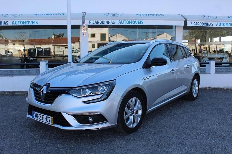 Cinzento Usado 2019 Renault Mégane IV Carrinha | € 15.680 (Preço justo) - Imagem 1/4