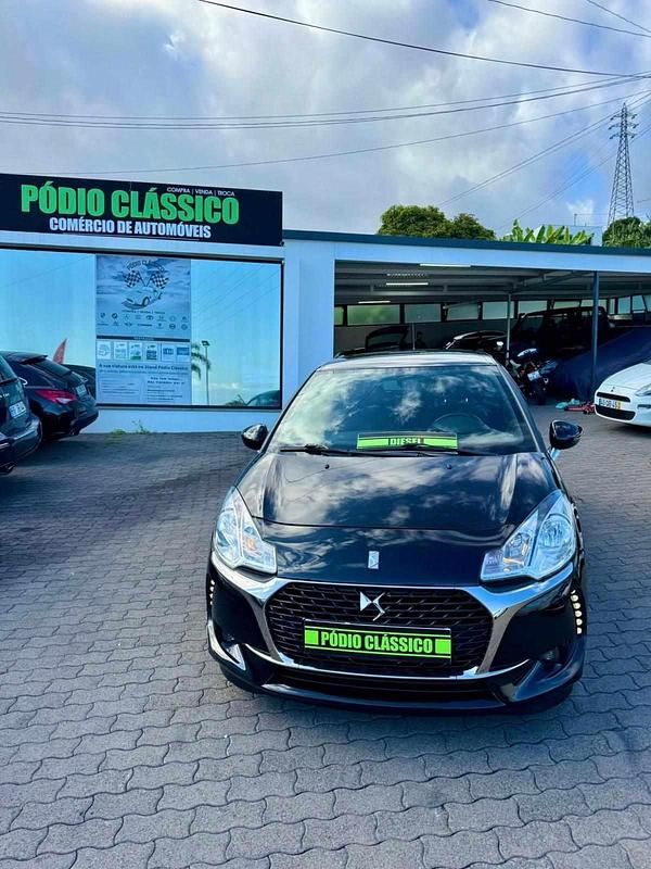 Preto Usado 2016 DS Automobiles DS3 Citadino | € 15.750 (Caro) - Imagem 1/4