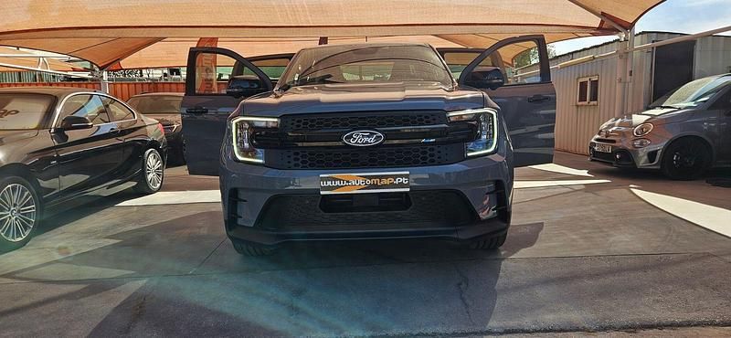 Cinza Usado 2025 Ford Ranger Pickup | € 80.000 - Imagem 1/4