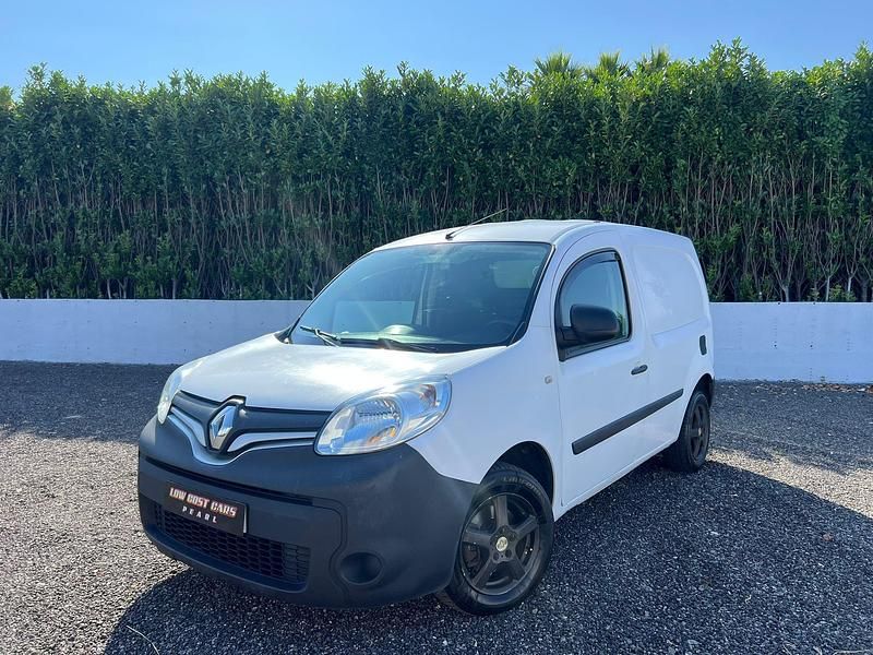 Branco Usado 2014 Renault Kangoo Monovolume | € 6.990 (Preço justo) - Imagem 1/4