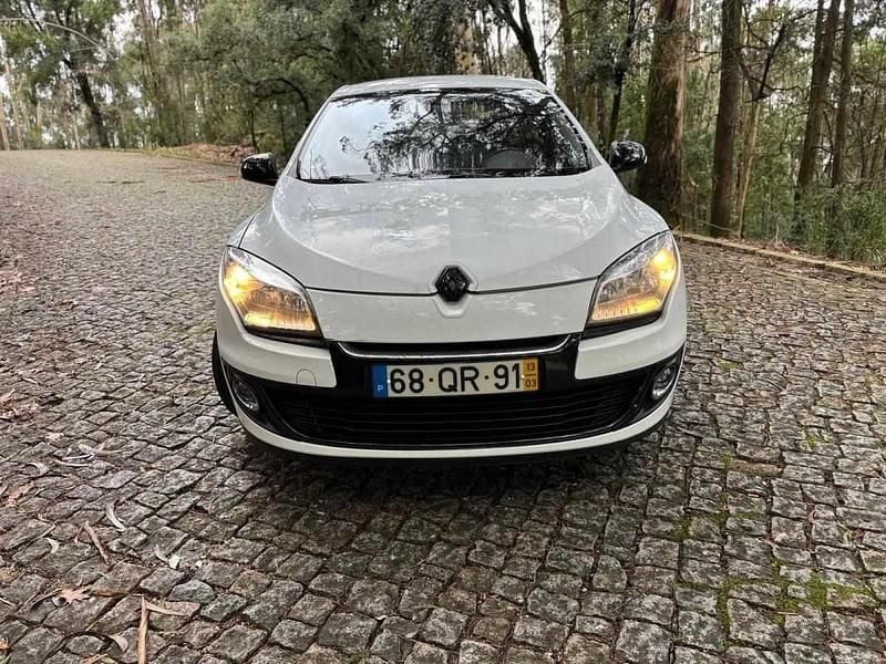 Usado Renault Mégane III 110 HP (80 kW) 2013 Cinzento