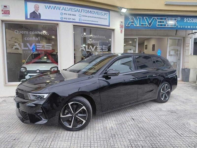 Usado Opel Astra Sport 130 HP (95 kW) 2024 Preto Carrinha