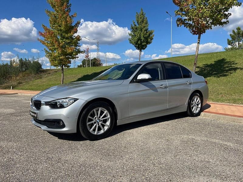 Usado BMW 320 Advantage 190 HP (139 kW) 2016 Cinza Sedan