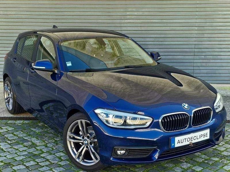 Azul escuro Usado 2019 BMW 116 Comfort Edition Citadino | € 22.500 (Caro) - Imagem 1/4