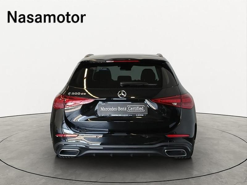 Usado Mercedes C300 313 HP (230 kW) 2024 Preto Carrinha