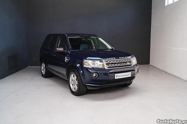 Azul Usado 2013 Land Rover Freelander 2 S SUV | € 14.990 - Imagem 1/1