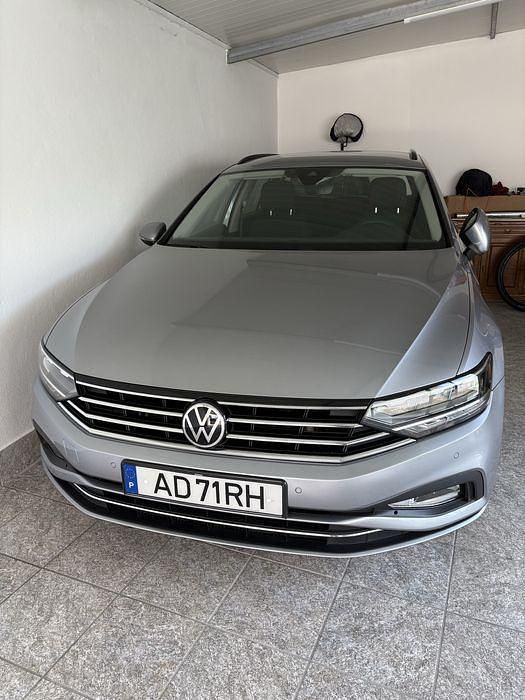 Usado 2020 VW Passat Sedan | € 17.500 (Preço justo) - Imagem 1/4