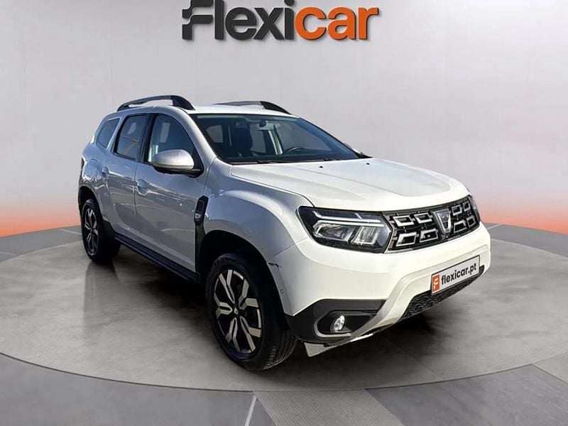 Usado Dacia Duster Journey 101 HP (74 kW) 2022 Branco Sedan