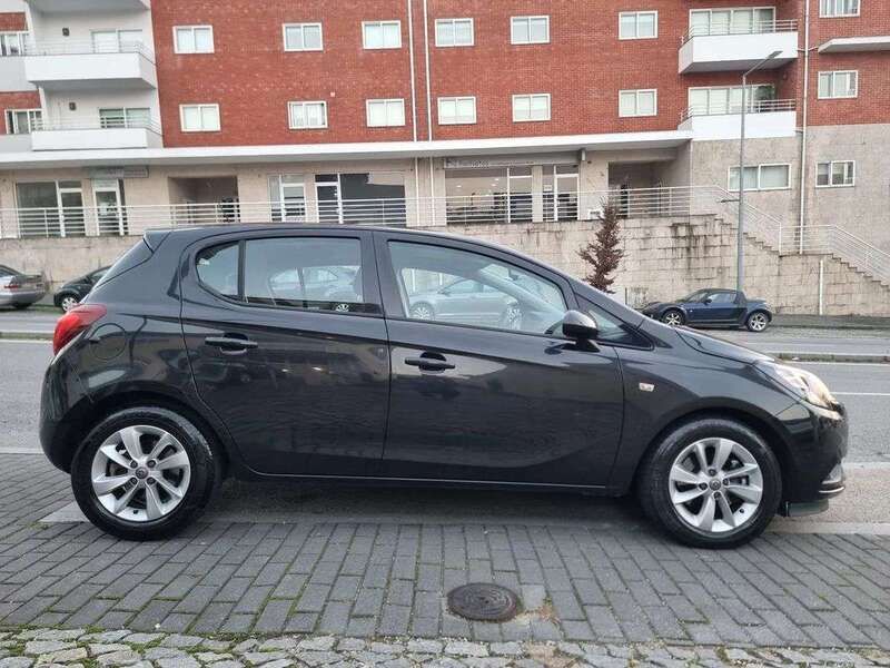 Usado Opel Corsa Business Edition 95 HP (69 kW) 2016 Preto Citadino