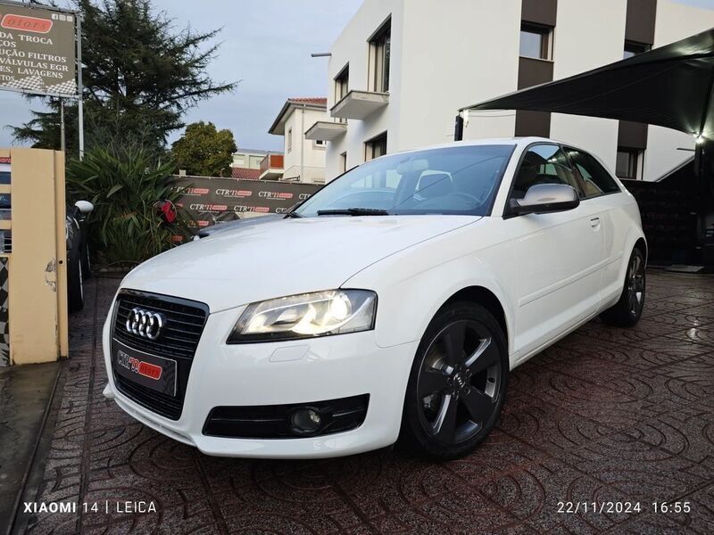 Branco Usado 2011 Audi A3 Citadino | € 12.250 (Preço justo) - Imagem 1/4