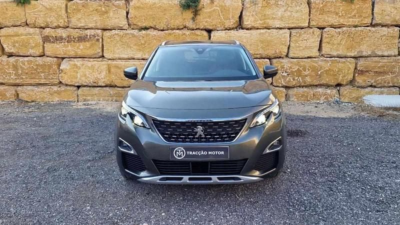 Usado Peugeot 5008 Allure 130 HP (95 kW) 2020 Verde Monovolume