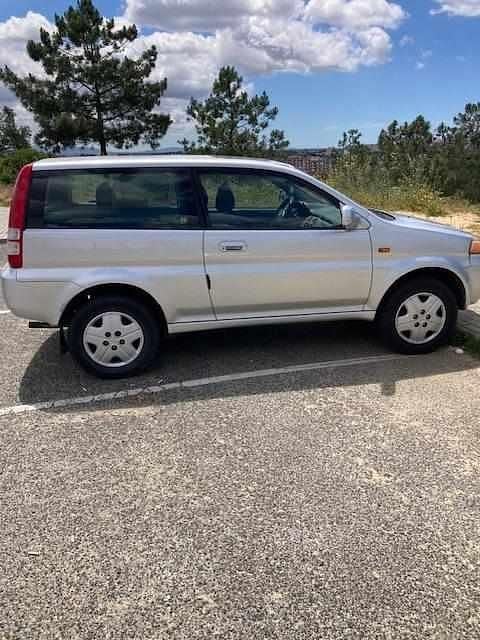 Usado Honda HR-V 105 HP (77 kW) 1999 Cinzento SUV