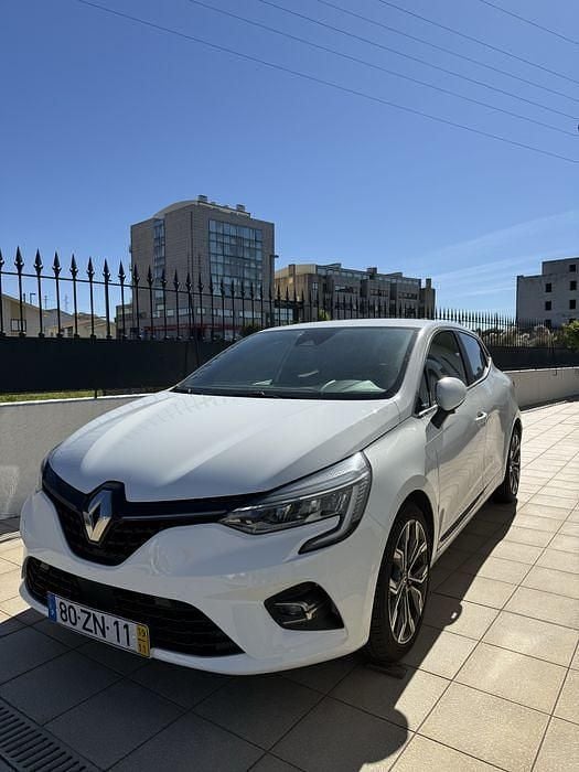 Usado 2019 Renault Clio V Sedan | € 12.900 - Imagem 1/4