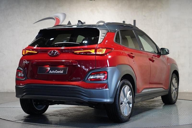 Usado Hyundai Kauai Premium 100 kW (136 HP) 2021 Vermelho SUV