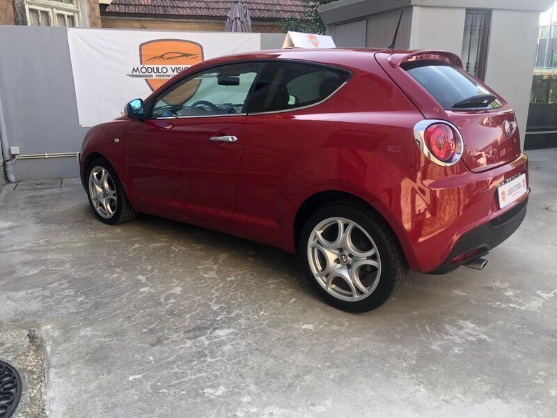 Usado Alfa Romeo MiTo Progression 85 HP (62 kW) 2014 Vermelho Citadino
