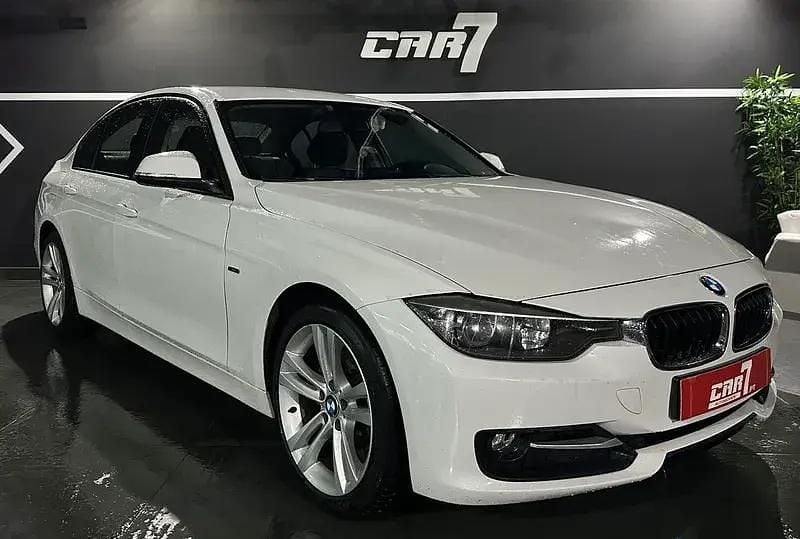 Usado BMW 320 184 HP (135 kW) 2013 Branco Sedan