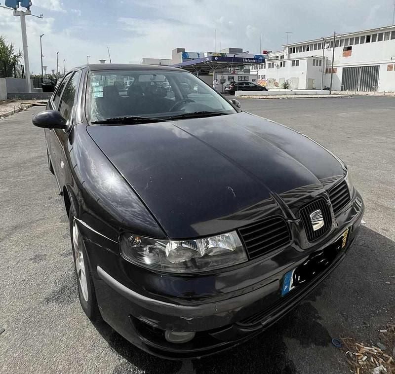 Preto Usado 2005 Seat Leon Citadino | € 4.899 (Preço justo) - Imagem 1/3