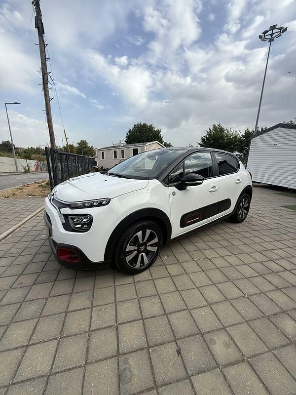 Branco Usado 2021 Citroën C3 PureTech Citadino | € 10.950 (Super Preço) - Imagem 1/4