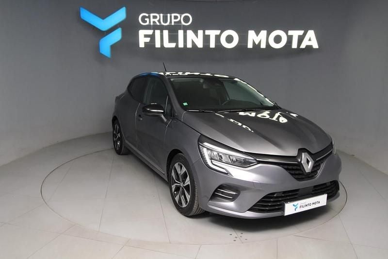 Cinzento Usado 2023 Renault Clio V Evolution | € 17.940 (Preço justo) - Imagem 1/1