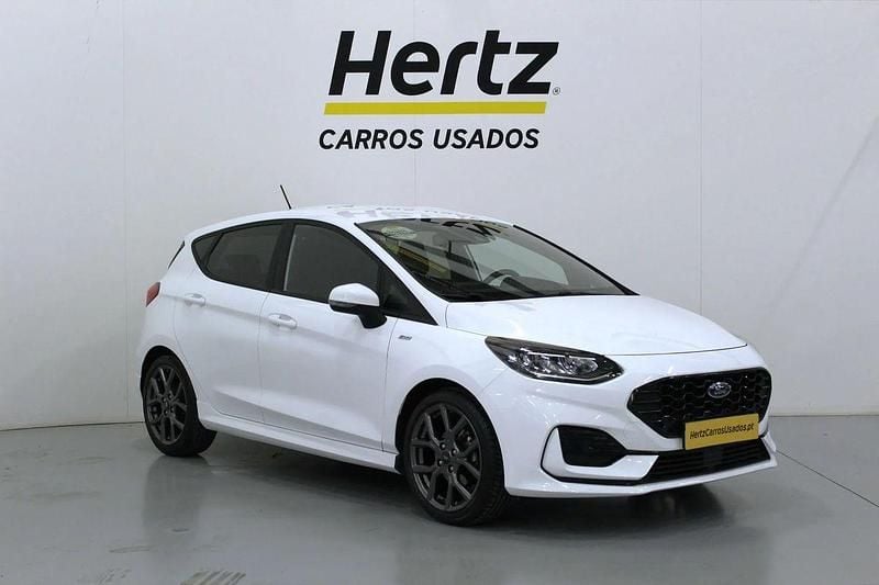 Branco Usado 2022 Ford Fiesta ST-Line Citadino | € 14.290 (Bom preço) - Imagem 1/4