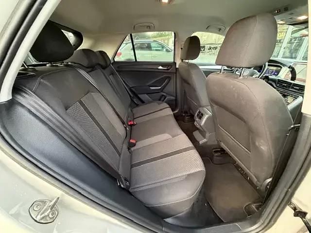 Usado VW T-Roc Life 150 HP (110 kW) 2023 Branco SUV