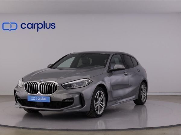 Cinza Usado 2023 BMW 116 Citadino | € 28.300 (Preço justo) - Imagem 1/4