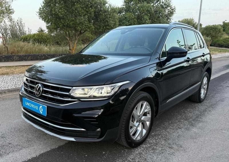 Preto Usado 2021 VW Tiguan SUV | € 27.900 - Imagem 1/4