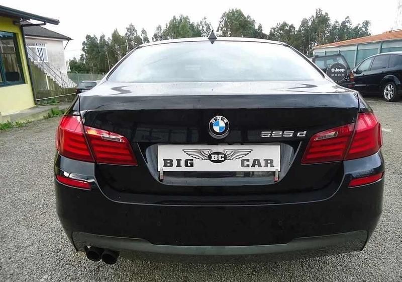 Usado BMW 525 204 HP (150 kW) 2011 Preto Sedan