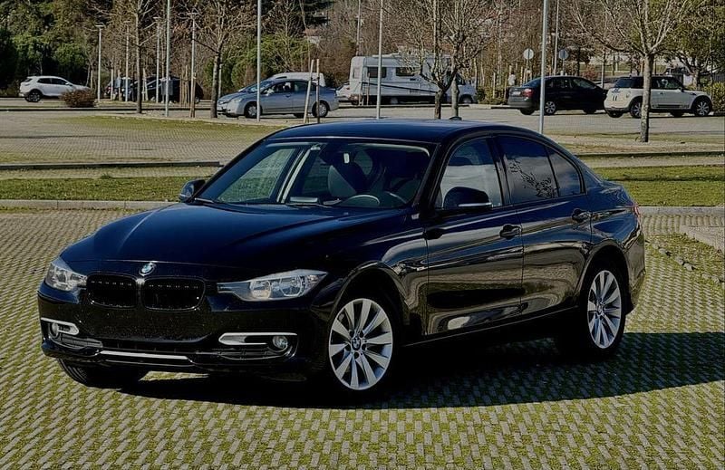 Usado 2015 BMW 320 Comfort Edition Sedan | € 14.999 (Super Preço) - Imagem 1/4