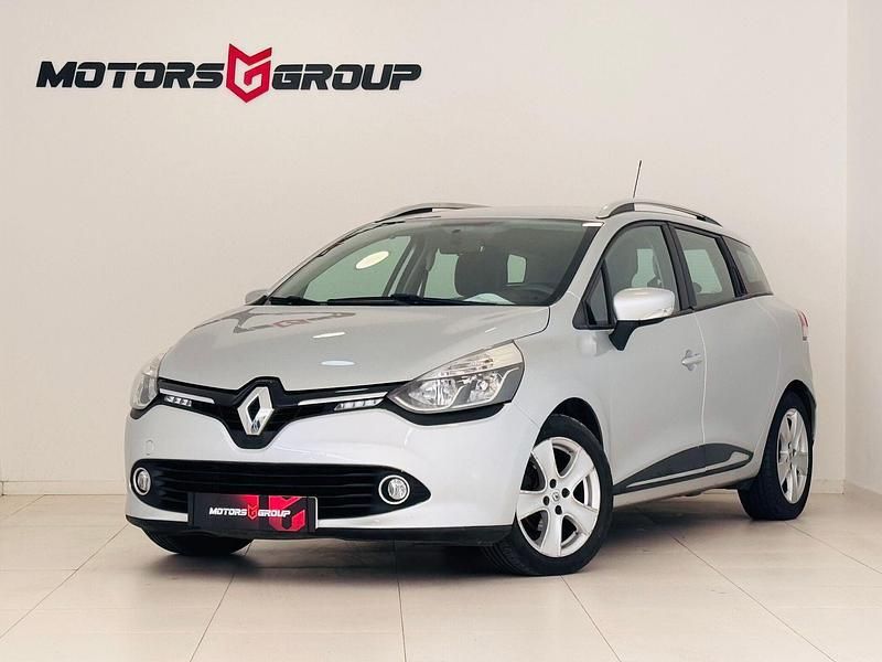 Cinza Usado 2015 Renault Clio GrandTour Dynamique Carrinha | € 12.750 (Preço justo) - Imagem 1/4