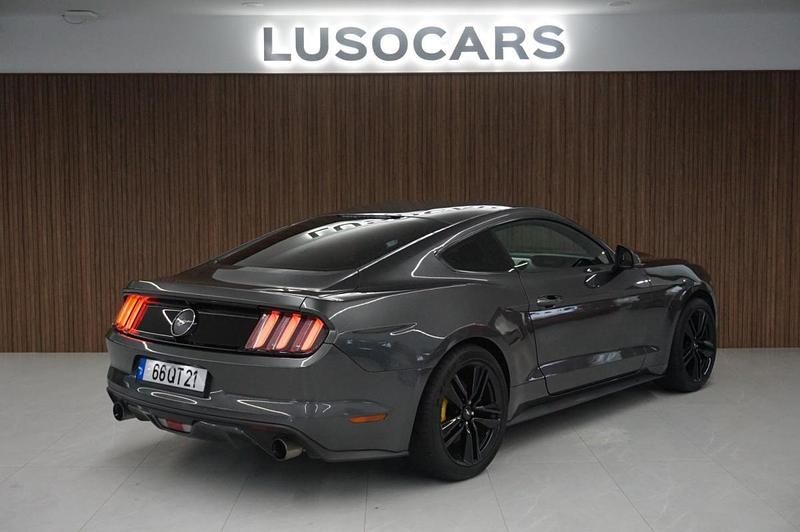 Usado Ford Mustang 314 HP (230 kW) 2016 Cinzento