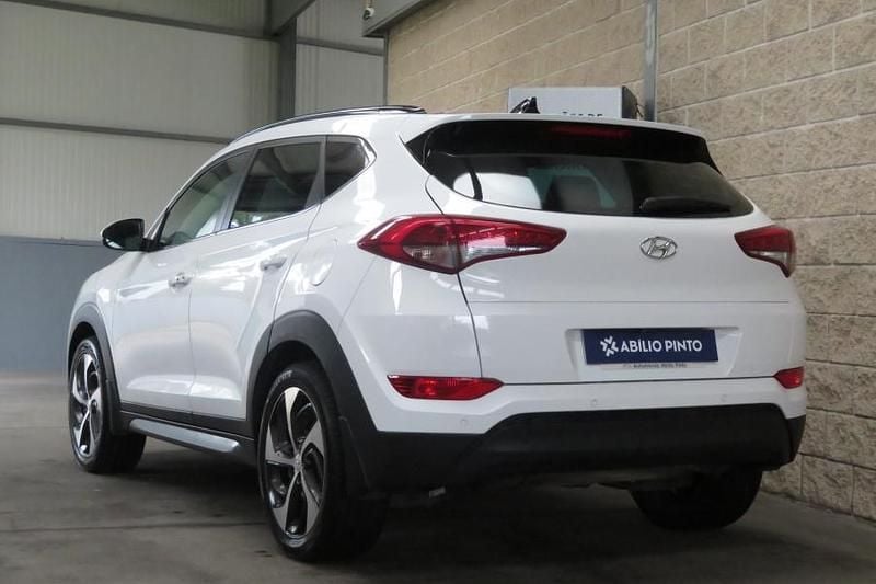 Usado Hyundai Tucson Premium 136 HP (100 kW) 2017 Branco SUV