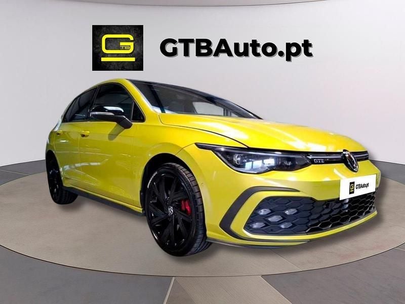 Amarelo Usado 2022 VW Golf VIII GTE | € 30.900 (Preço elevado) - Imagem 1/4