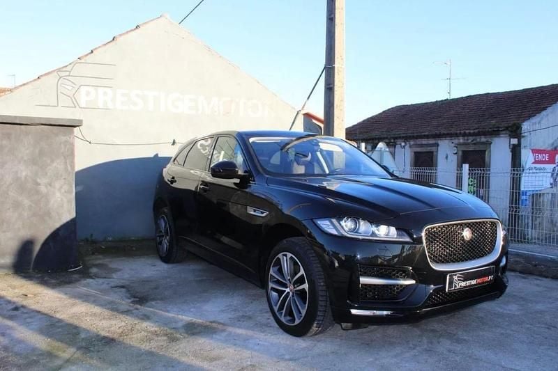 Usado Jaguar F-Pace 180 HP (132 kW) 2016 Preto SUV