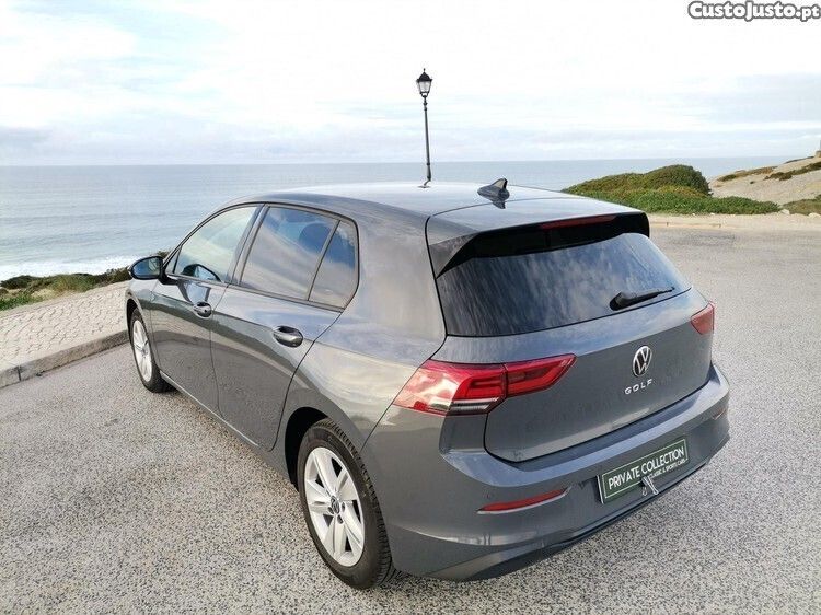Cinza Usado 2020 VW Golf VII Citadino | € 32.750 - Imagem 1/1
