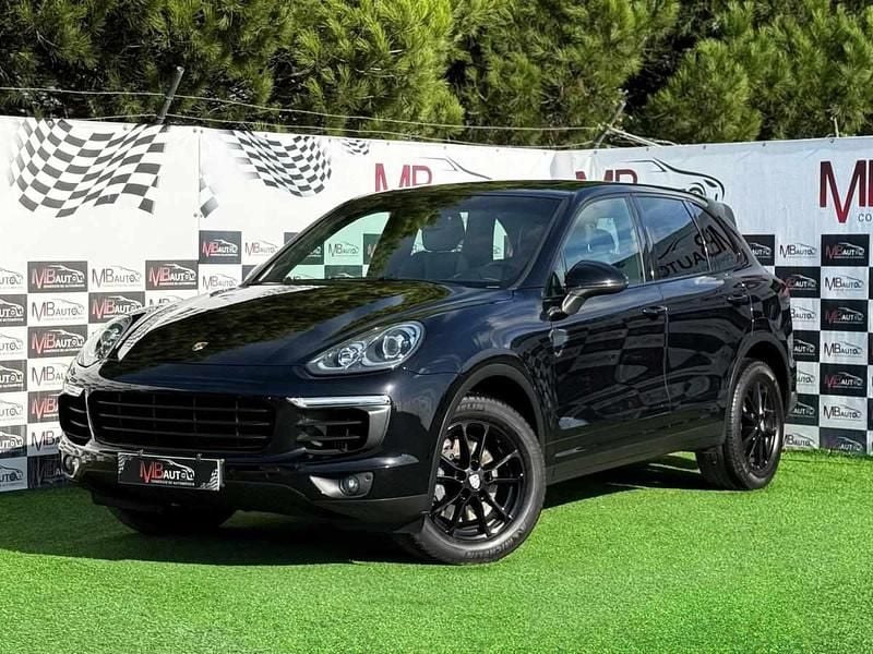 Usado Porsche Cayenne Platinum Edition 263 HP (193 kW) 2015 Preto SUV