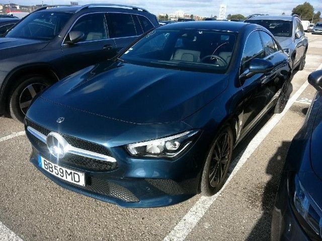 Azul denim Usado 2023 Mercedes CLA180 Sedan | € 39.900 (Preço elevado) - Imagem 1/4