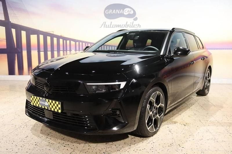 Preto Usado 2024 Opel Astra GS Line Carrinha | € 27.850 (Preço justo) - Imagem 1/4