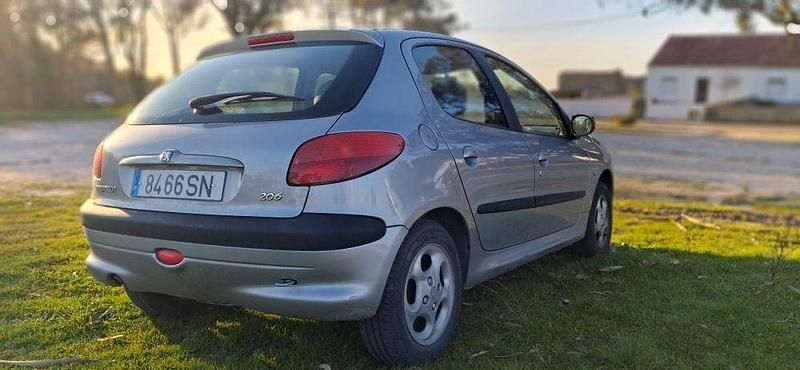 Usado Peugeot 206 2001 Sedan