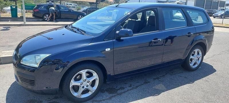 Usado 2006 Ford Focus Sedan | € 2.000 (Super Preço) - Imagem 1/4