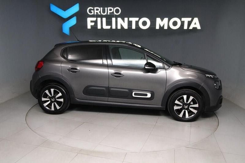 Cinza Usado 2024 Citroën C3 PureTech Citadino | € 17.140 (Preço justo) - Imagem 1/4