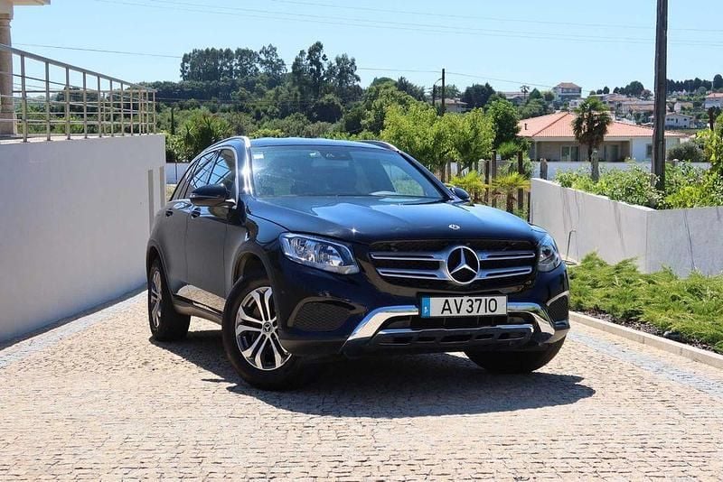 Usado 2018 Mercedes GLC220 Sedan | € 33.500 (Super Preço) - Imagem 1/4