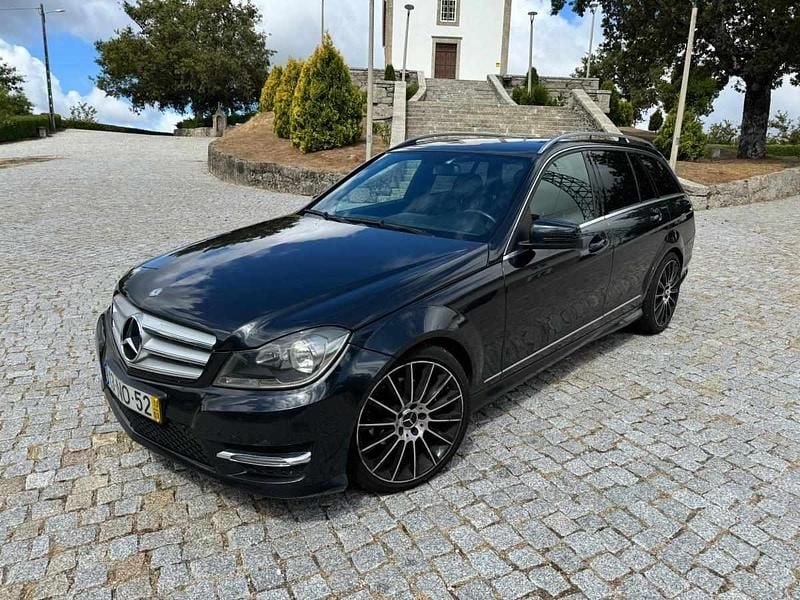 Usado Mercedes C220 170 HP (125 kW) 2013 Preto